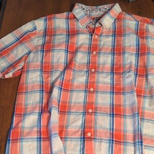 5/$20. Van Heusen Red and Blue Casual Button Down Shirt
